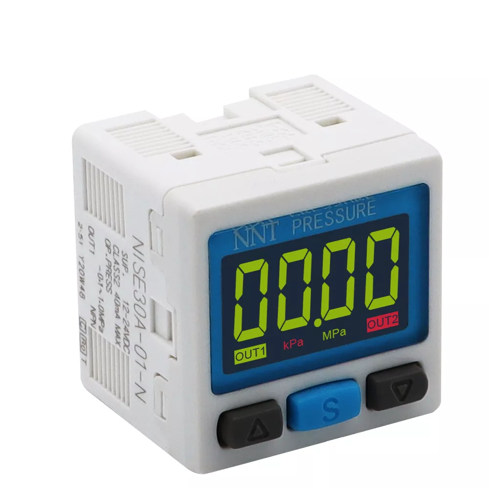 Công tắc áp suất NNT được lắp đặt trong dây chuyền lắp ráp khí nén với cảnh báo bảo vệ ba lớp
